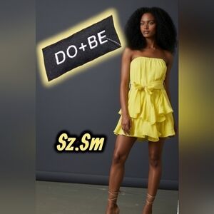 DO+BE Strapless Yellow Flowy Romper Sz. Sml